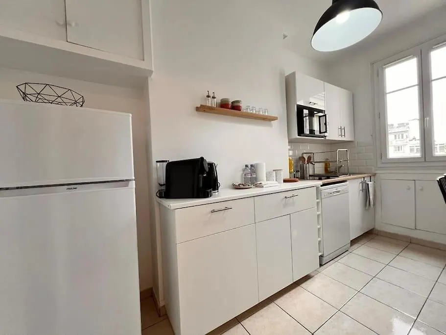 1 Bedroom # 14 # Alesia * Parijs