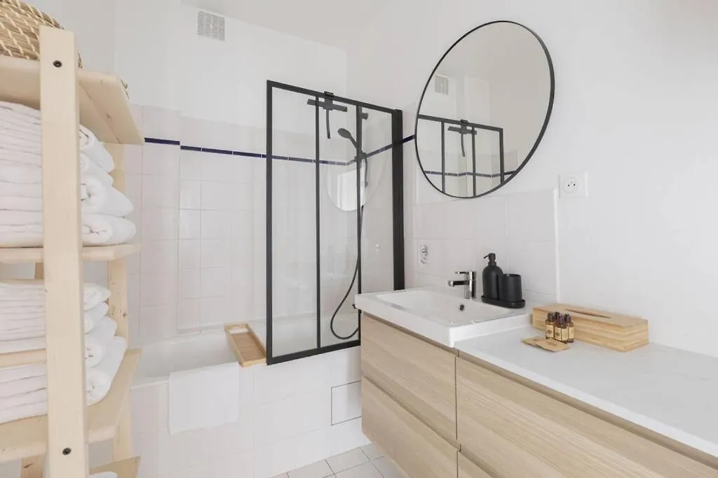 1 Bedroom # 14 # Alesia